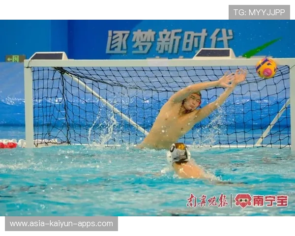 青年跳水队跨组训练成效显著，多人动作难度提升