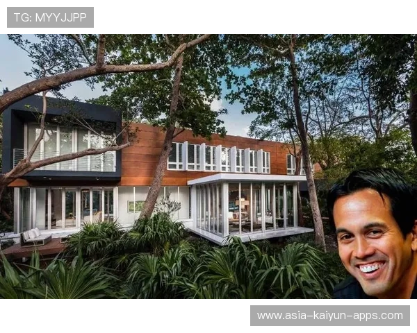 斯波豪宅大火后续：彻底烧毁无人员伤亡明日比赛他仍将坚守岗位