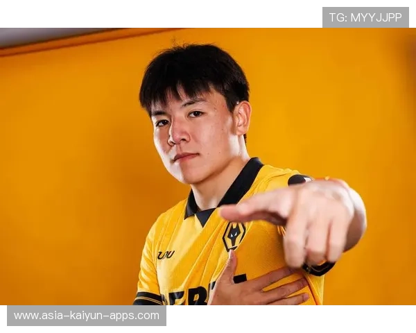 徐彬正式加盟狼队,英超首秀即将上演 徐彬正式加盟狼队,英超首秀即将上演